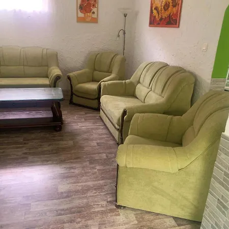 Viktor Apartmanhaz Zamárdi