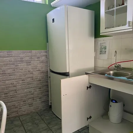 Viktor Apartmanhaz Διαμέρισμα Zamárdi