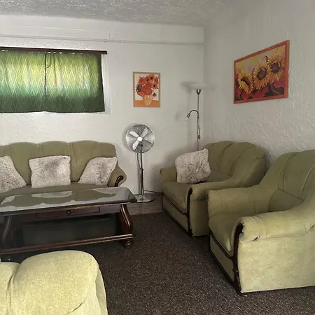 Viktor Apartmanhaz