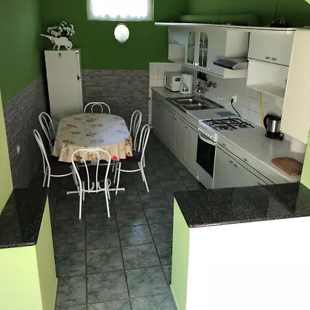 Apartman Viktor Apartmanhaz *