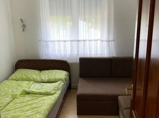 Lägenhet Viktor Apartmanhaz *