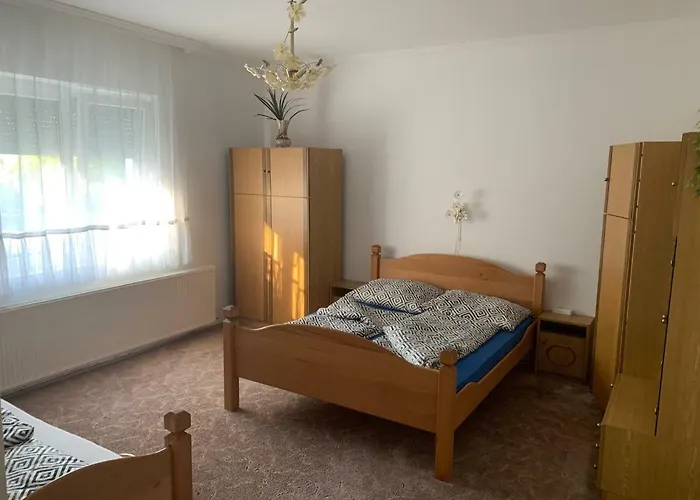 Viktor Apartmanhaz Lägenhet Zamárdi